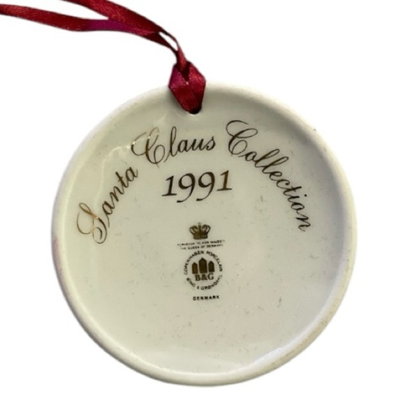 Vintage Set 7 of Bing and Grondahl Christmas Ornaments Santa Claus Collection - Picture 4 of 16